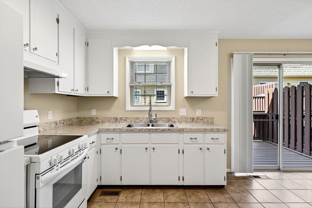 2333 Morris Mill Road, Unit 20 Staunton, VA 24401 - Photo 8 of 26 Kitchen view from LR