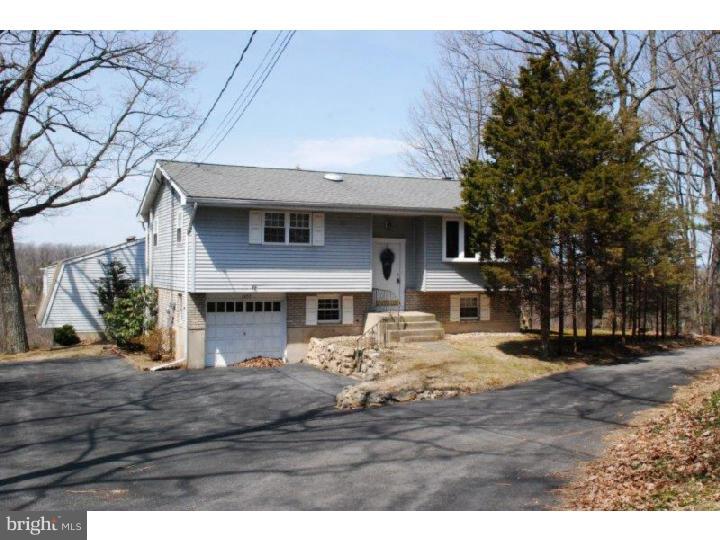 6653 Kernsville Road Orefield, PA 18069 - Photo 1 of 17 Gallery Image 1