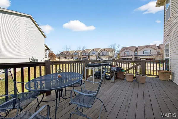 $299,900 | 355 Wild Oak Drive, O'Fallon, MO 63368