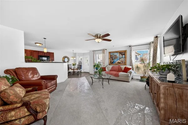 $289,900 | 355 Wild Oak Drive, O'Fallon, MO 63368