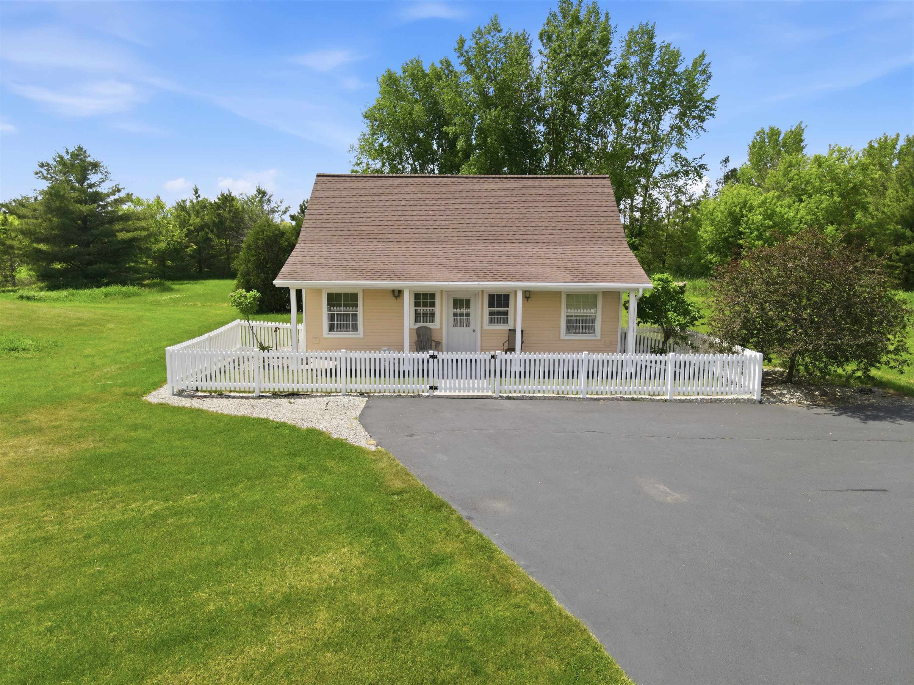 W3549 Center Valley Road Appleton, WI 54913 - Photo 45 of 52