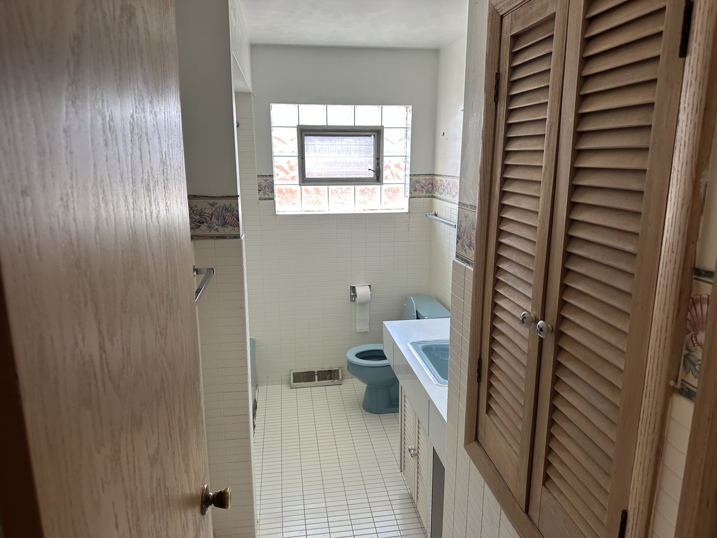 8517 South Kilbourn Avenue Chicago, IL 60652 - Photo 11 of 21 a bathroom with a sink and toilet