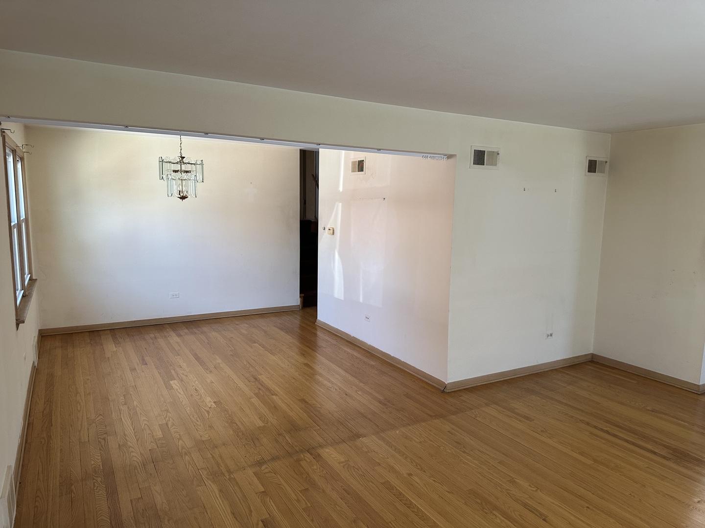 8517 South Kilbourn Avenue Chicago, IL 60652 - Photo 6 of 21 a view of an empty room