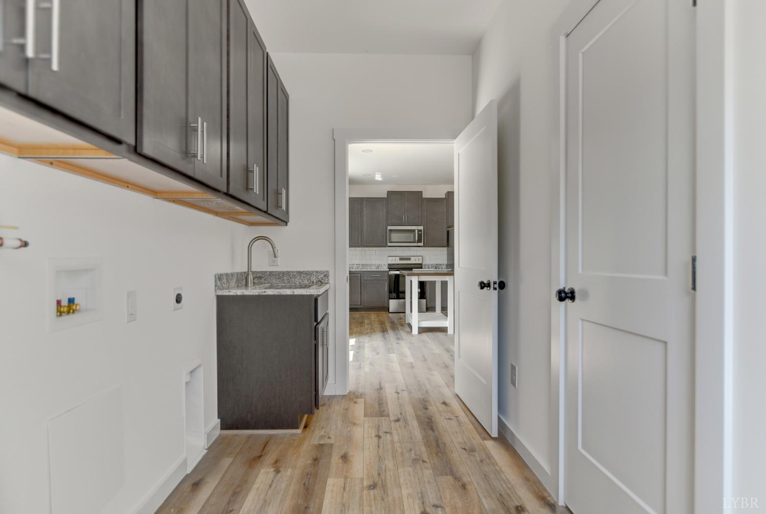 330 Bellview Road Appomattox, VA 24522 - Photo 26 of 26 a view of a kitchen from the hallway