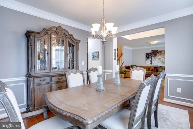 $915,000 | 25184 Crested Wheat Drive, Aldie, VA 20105