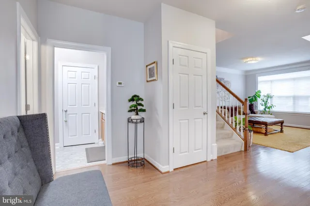 $915,000 | 25184 Crested Wheat Drive, Aldie, VA 20105