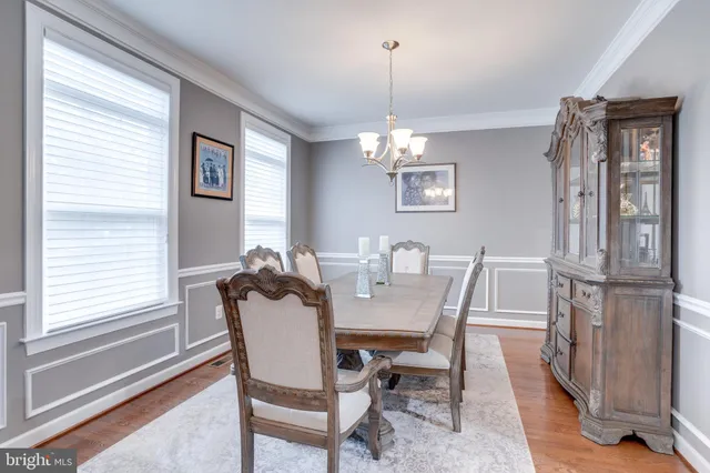 $915,000 | 25184 Crested Wheat Drive, Aldie, VA 20105