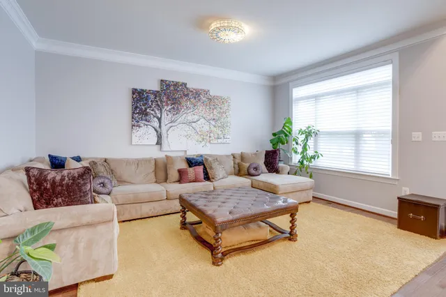 $915,000 | 25184 Crested Wheat Drive, Aldie, VA 20105