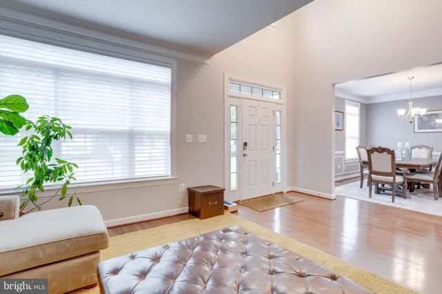 $915,000 | 25184 Crested Wheat Drive, Aldie, VA 20105