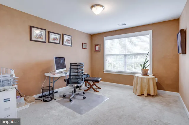 $915,000 | 25184 Crested Wheat Drive, Aldie, VA 20105