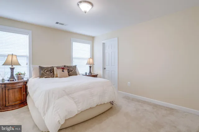 $915,000 | 25184 Crested Wheat Drive, Aldie, VA 20105