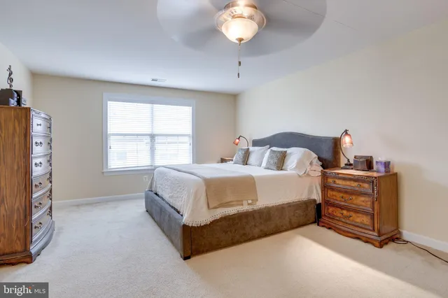 $915,000 | 25184 Crested Wheat Drive, Aldie, VA 20105