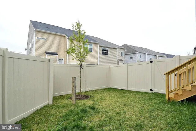 $915,000 | 25184 Crested Wheat Drive, Aldie, VA 20105