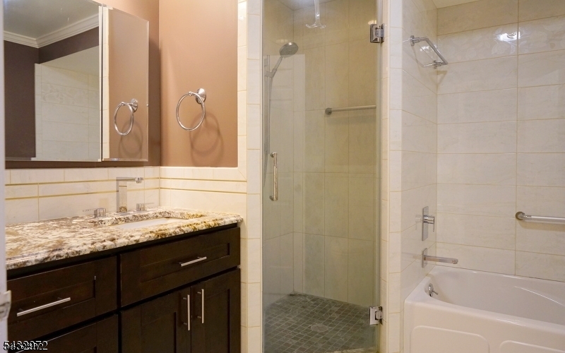 61 Patriots Road Morris Plains, NJ 07950 - Photo 12 of 15