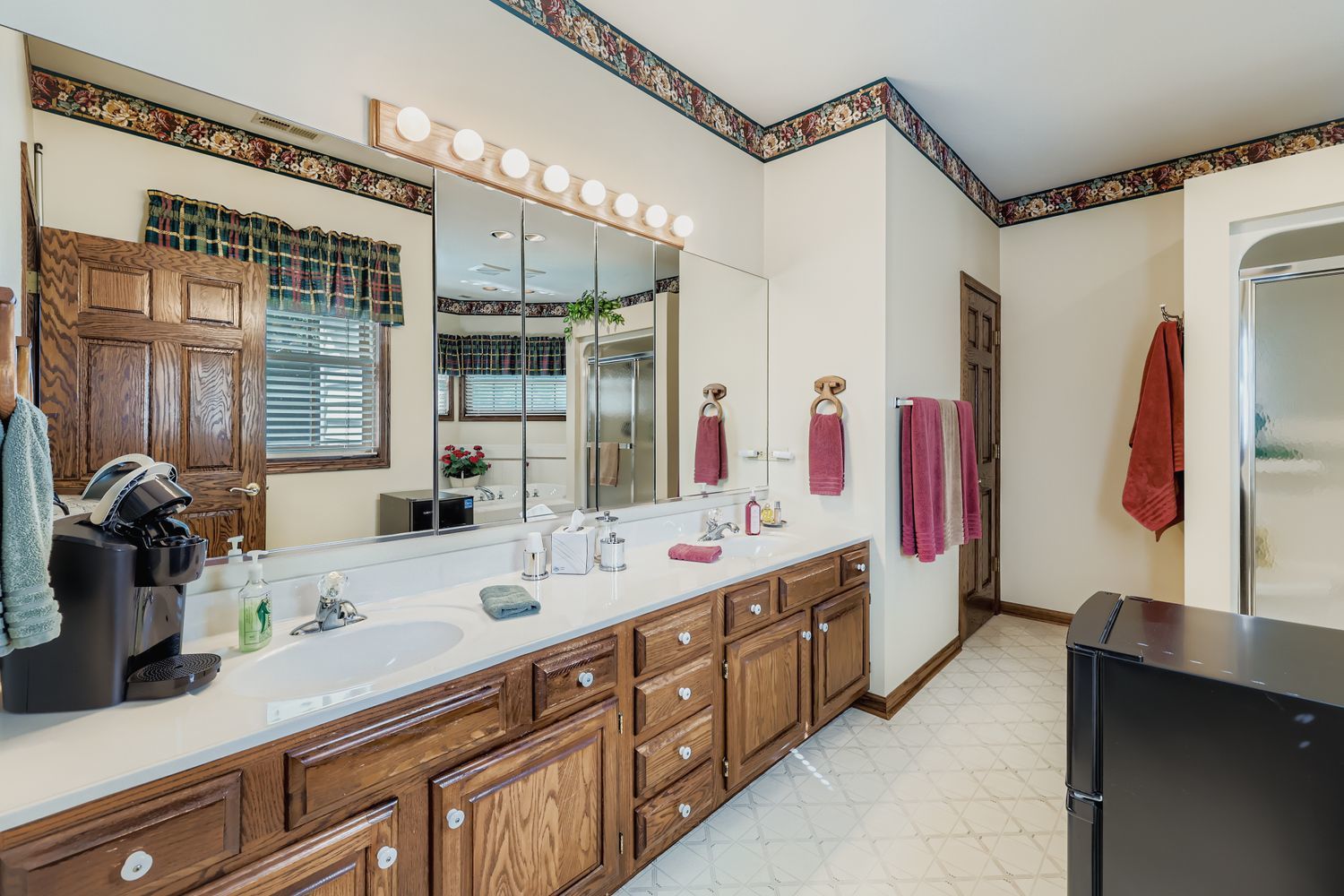 13N441 Coombs Road Elgin, IL 60124 - Photo 20 of 38 Gallery Image 20