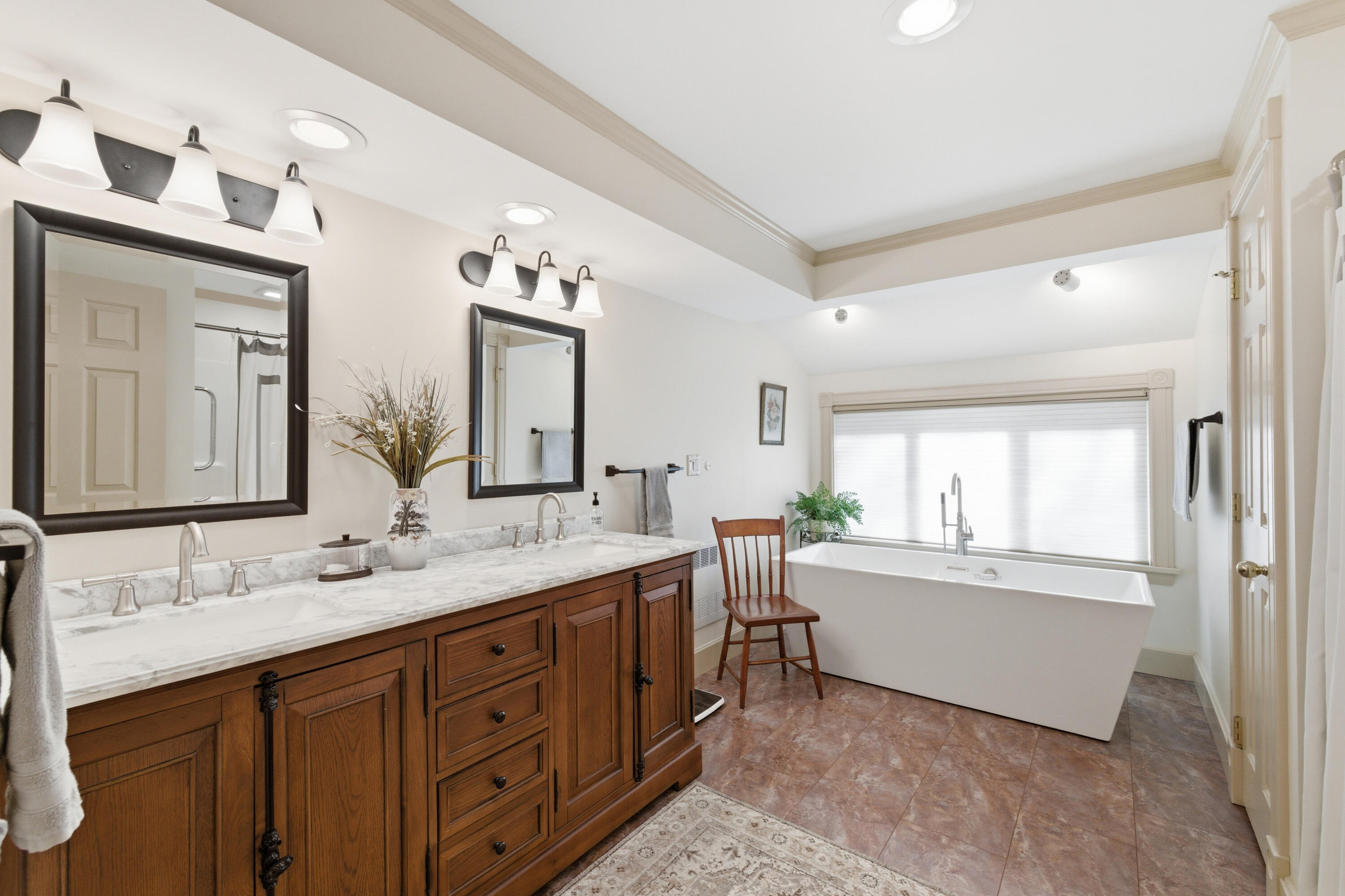 10 Longview Terrace Kennebunk, ME 04043 - Photo 31 of 44 Primary Bath