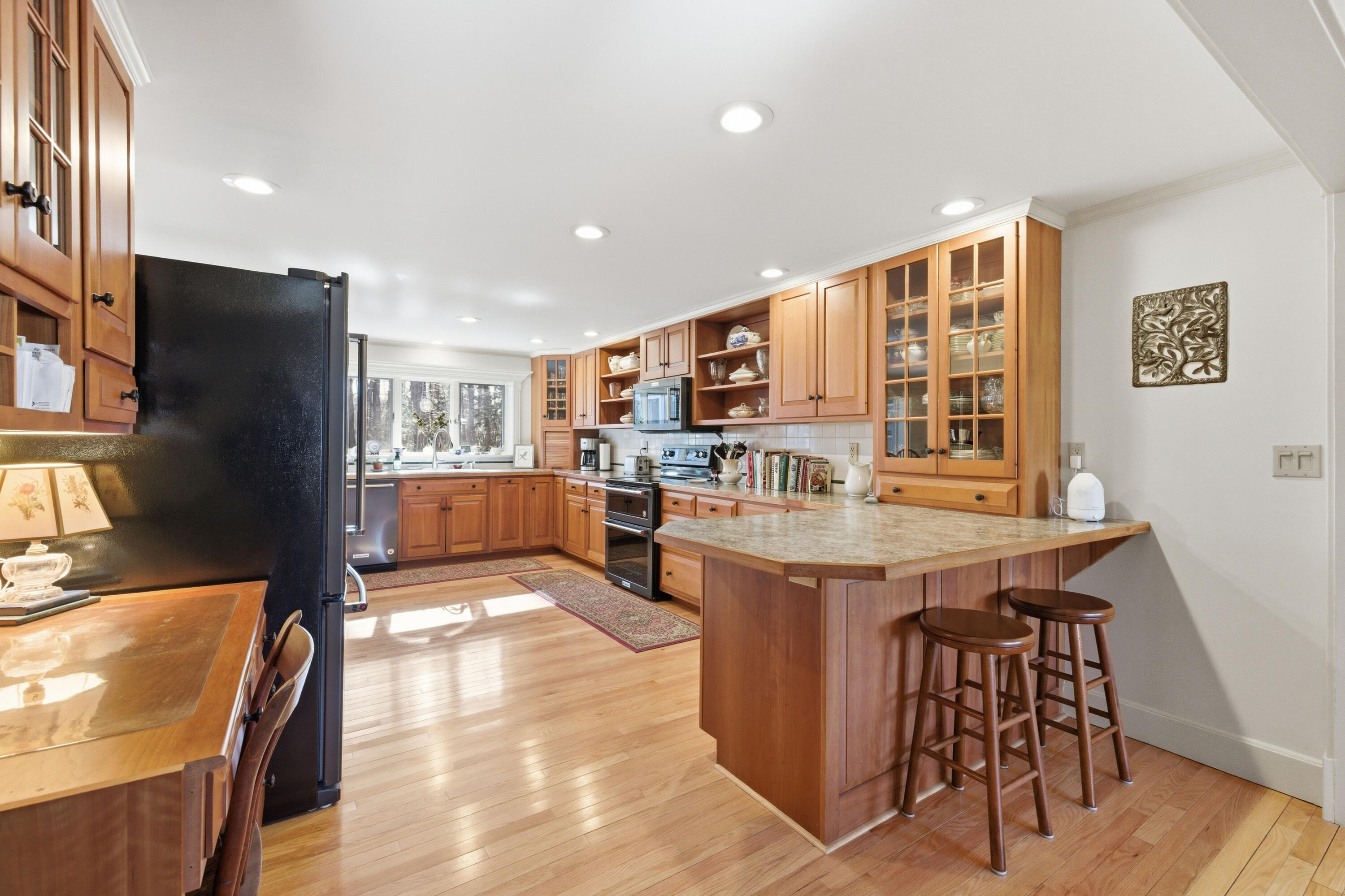 10 Longview Terrace Kennebunk, ME 04043 - Photo 6 of 44 Beautiful Cooks kitchen