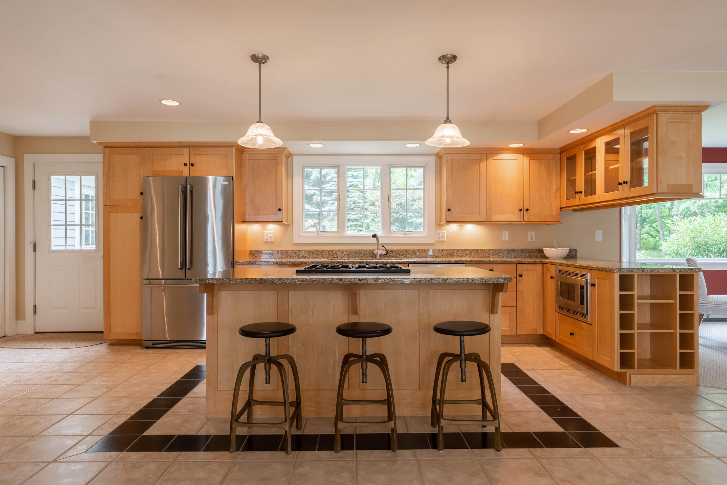 307 Foreside Road Cumberland, ME 04110 - Photo 11 of 30 307 Foreside Road Kitchen