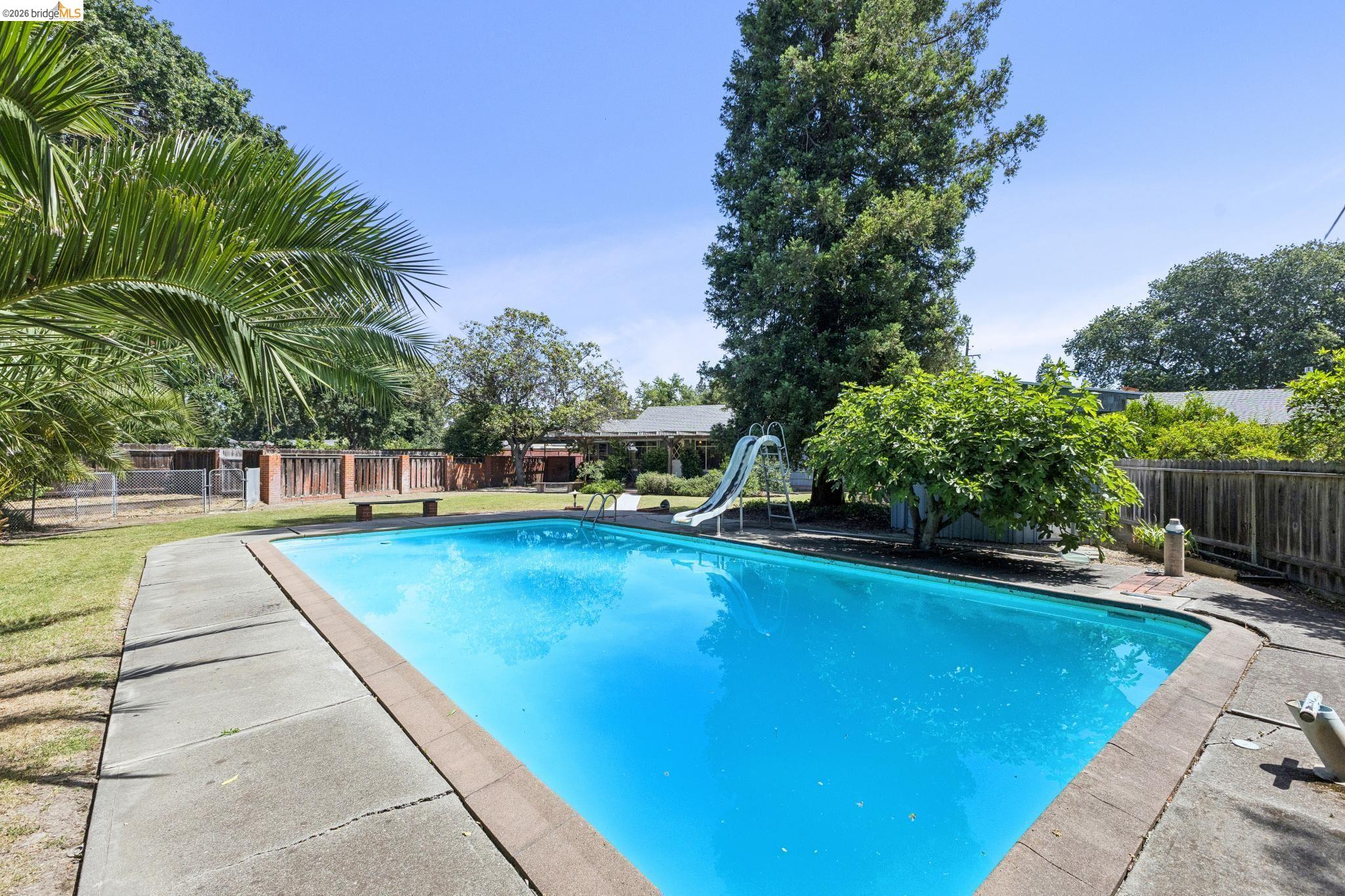 1035 Oak Grove Road Concord, CA 94518 - Photo 50 of 74