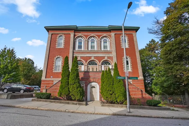 $275,000 | 32 Providence Street, Unit 9, Worcester, MA 01604