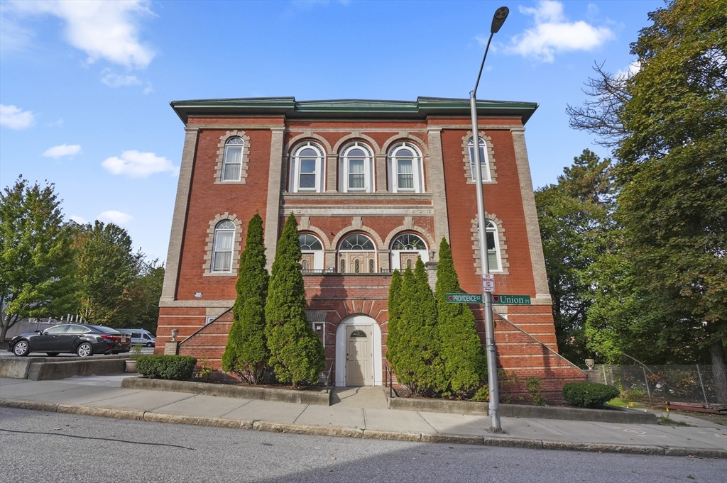 32 Providence Street, Unit 9 Worcester, MA 01604 - Photo 1 of 24