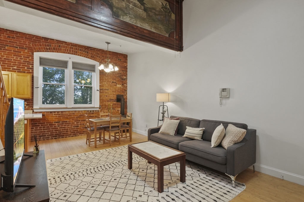 32 Providence Street, Unit 9 Worcester, MA 01604 - Photo 11 of 24