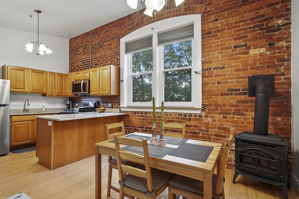 32 Providence Street, Unit 9 Worcester, MA 01604 - Photo 6 of 24