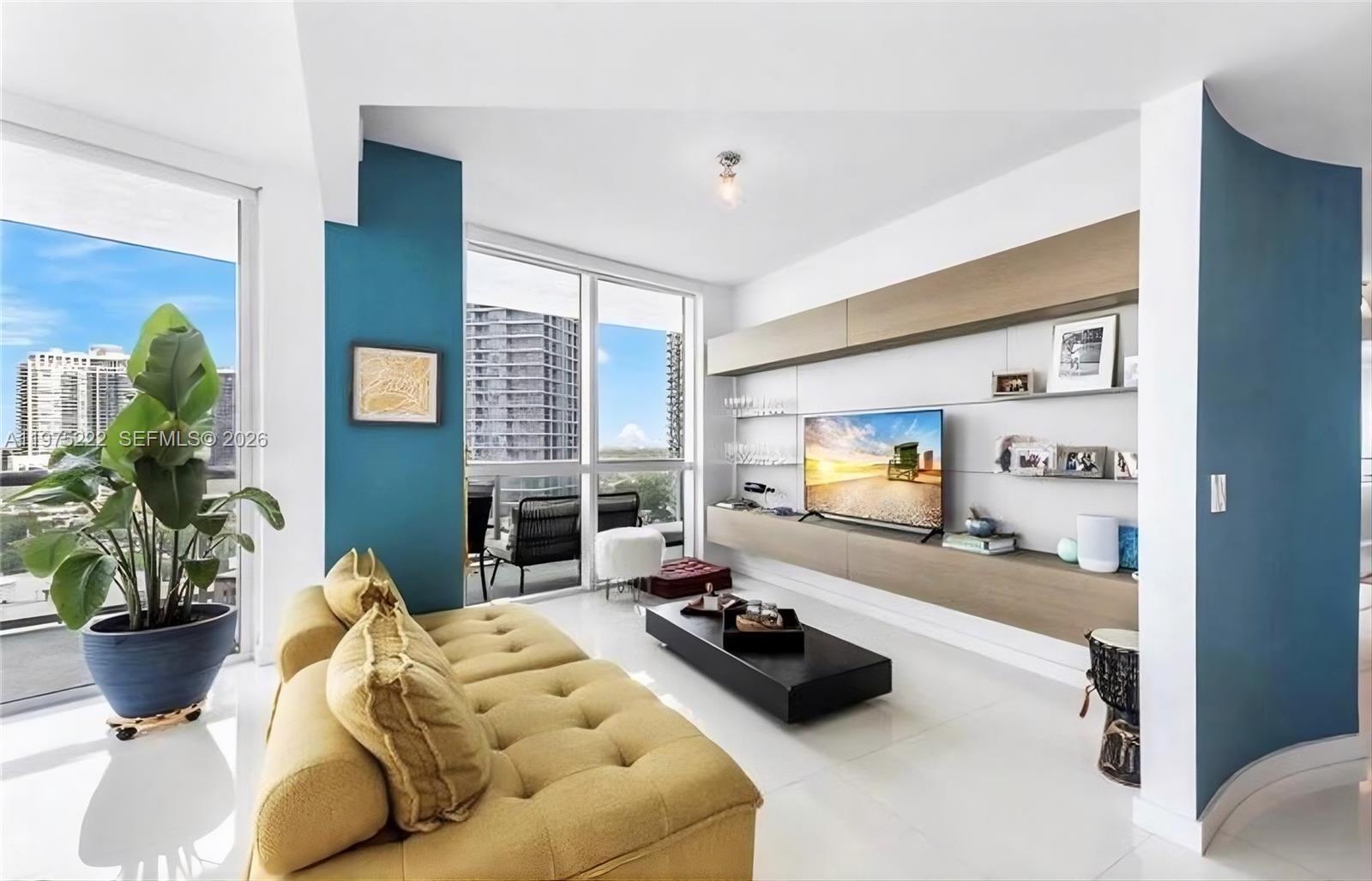 480 Northeast 30th Street, Unit 1607 Miami, FL 33137 - Photo 8 of 25 Living Room