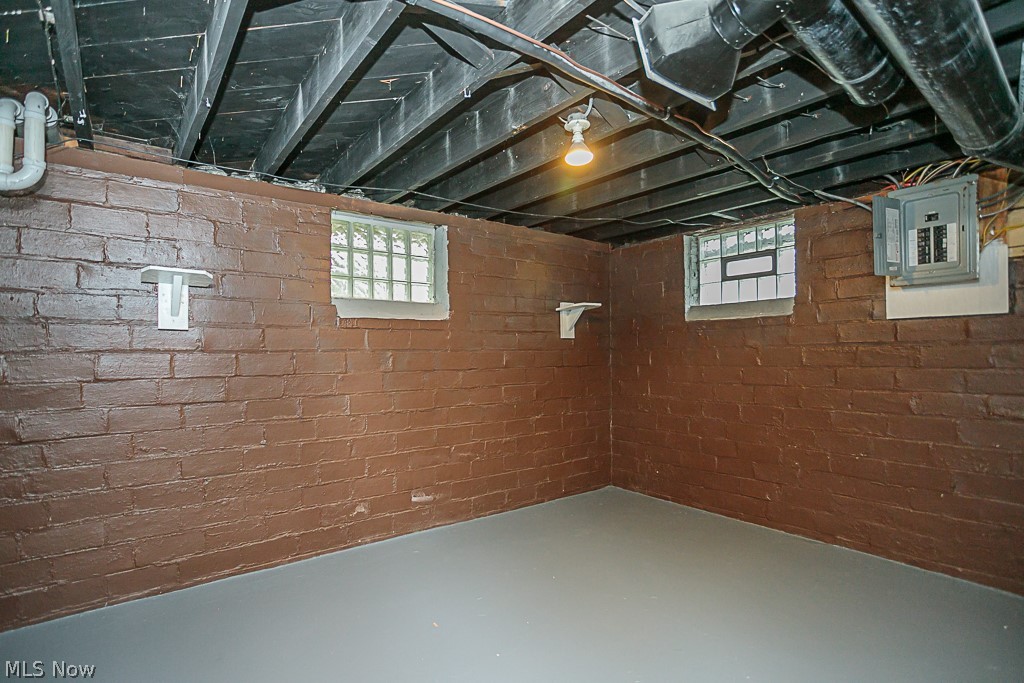 992 Greyton Road Cleveland Heights, OH 44112 - Photo 35 of 35 Gallery Image 35