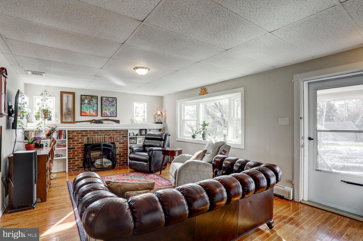 2442 Ridgewood Road York, PA 17402 - Photo 6 of 35 Gallery Image 6