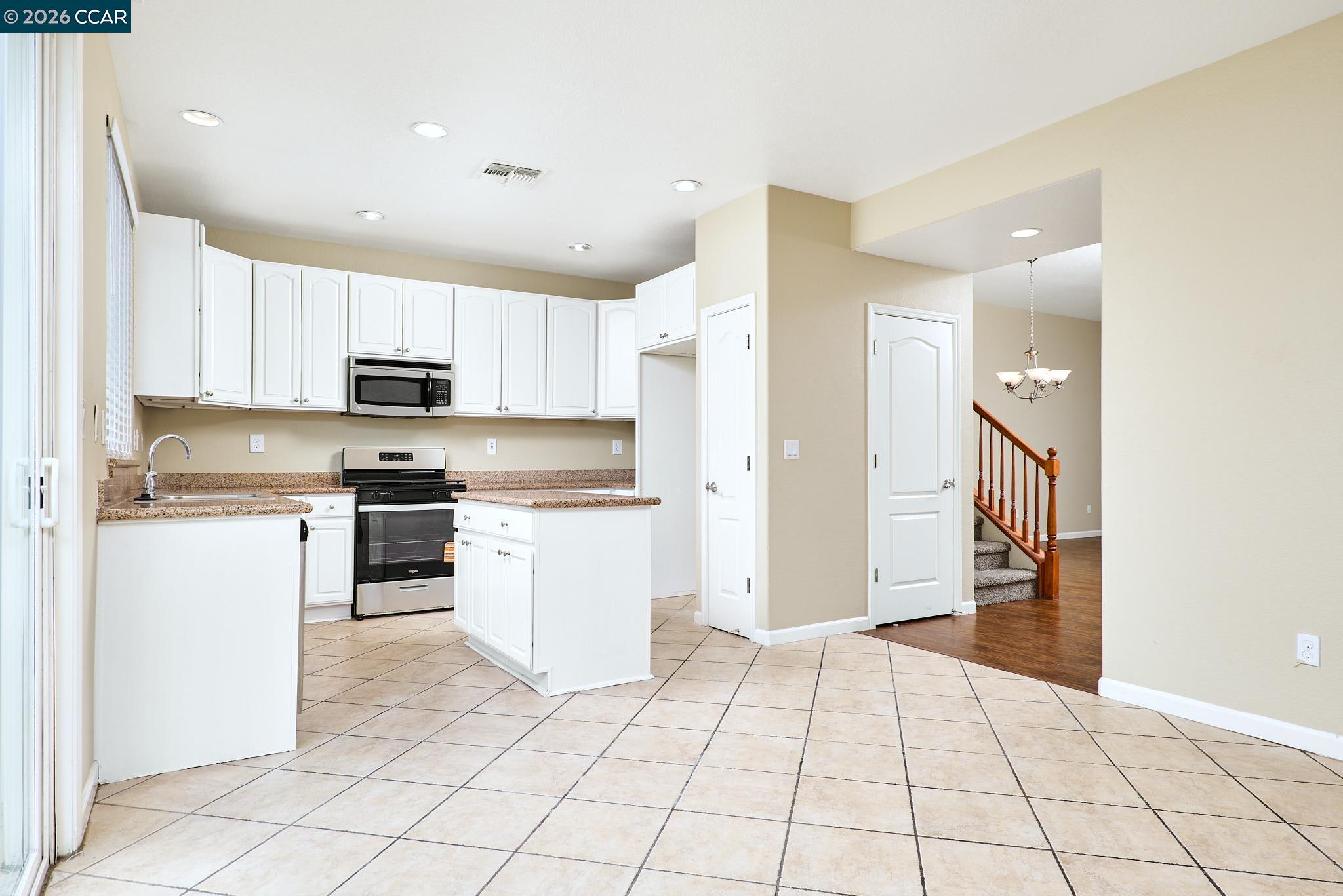 3999 Moller Ranch Way Antioch, CA 94509 - Photo 7 of 33