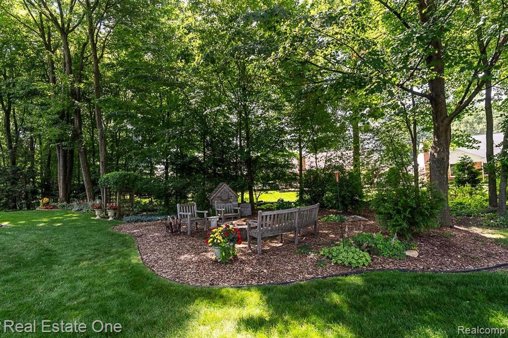 1391 Chestnut Lane Rochester Hills, MI 48309 - Photo 45 of 52