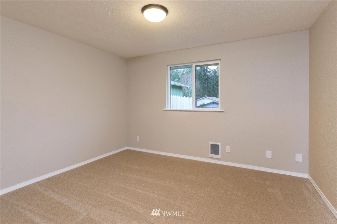 1839 Ricky Court East Port Orchard, WA 98366 - Photo 12 of 23 Gallery Image 12
