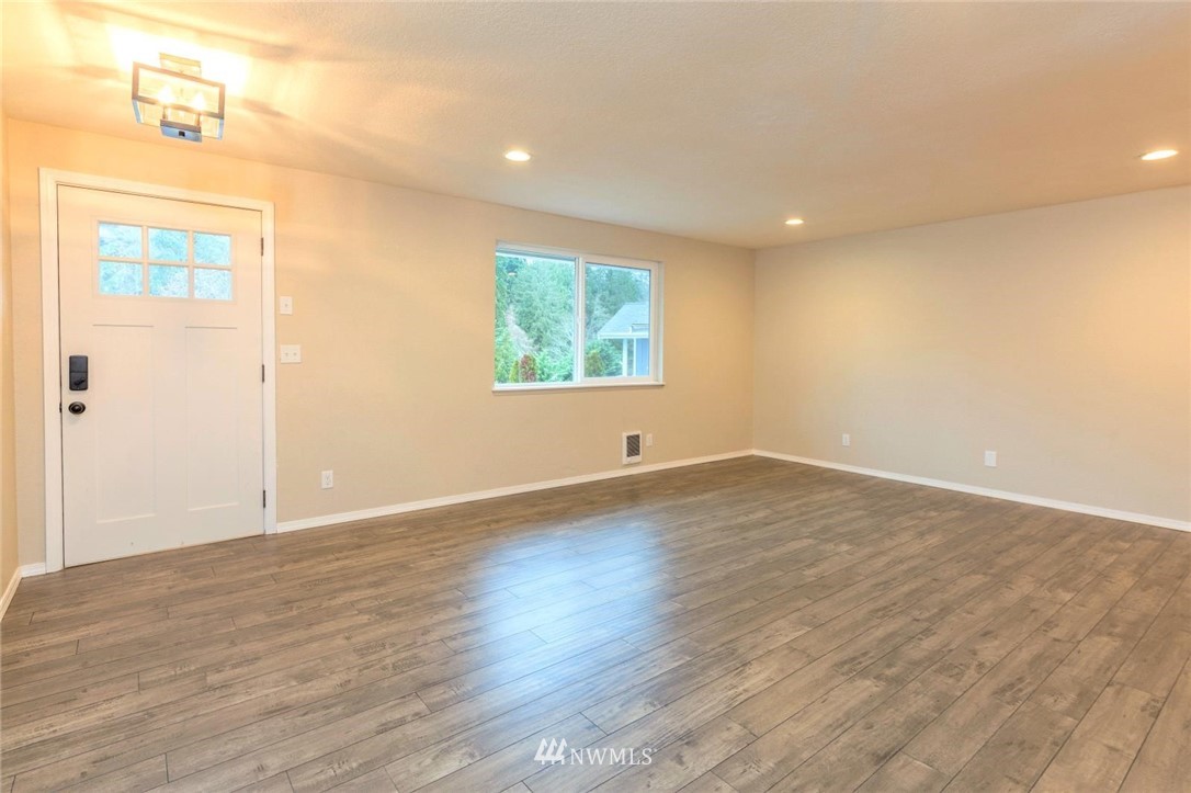 1839 Ricky Court East Port Orchard, WA 98366 - Photo 3 of 23 Gallery Image 3