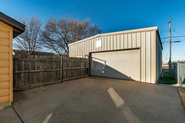 $205,000 | 2702 South Highland Street, Amarillo, TX 79103