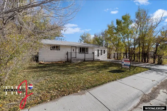 $220,000 | 1417 Jim Bridger Avenue, Casper, WY 82604