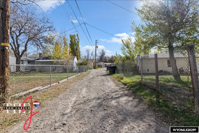 $220,000 | 1417 Jim Bridger Avenue, Casper, WY 82604