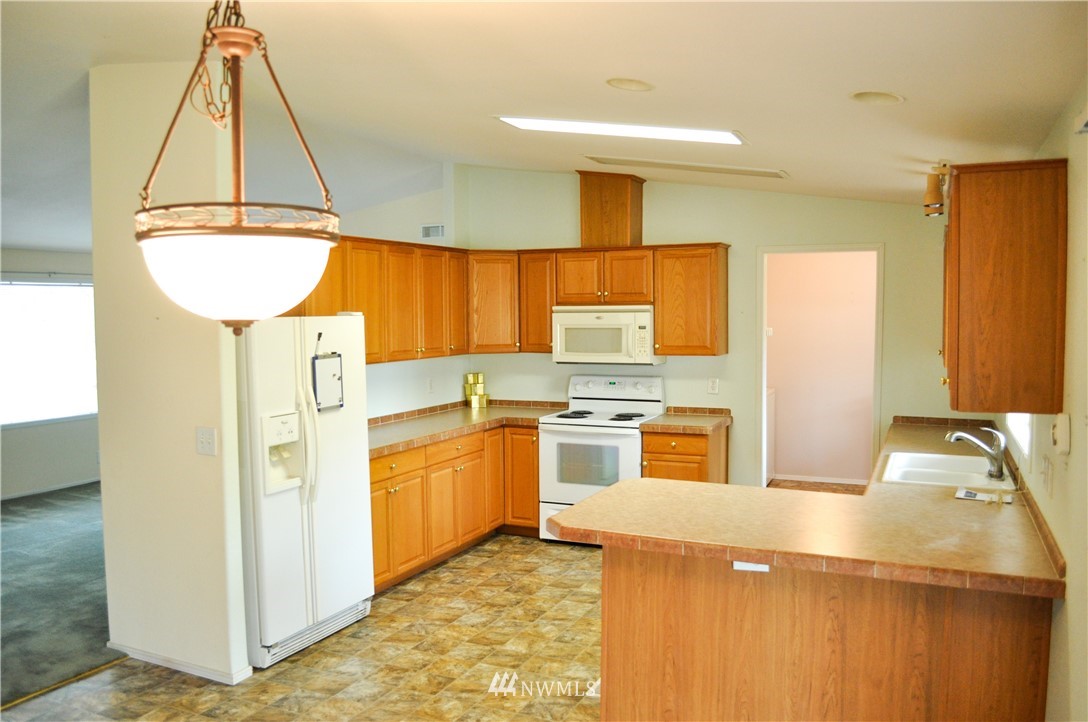 8525 Littlerock Road Southwest Olympia, WA 98512 - Photo 11 of 33 Gallery Image 11