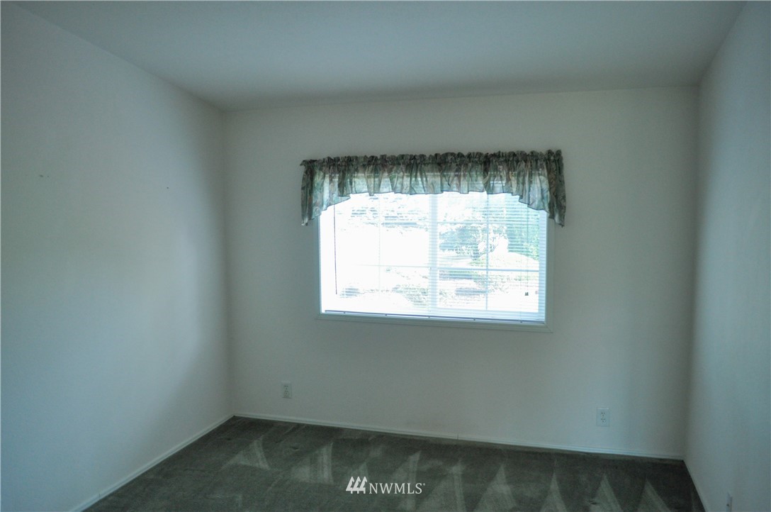 8525 Littlerock Road Southwest Olympia, WA 98512 - Photo 16 of 33 Gallery Image 16