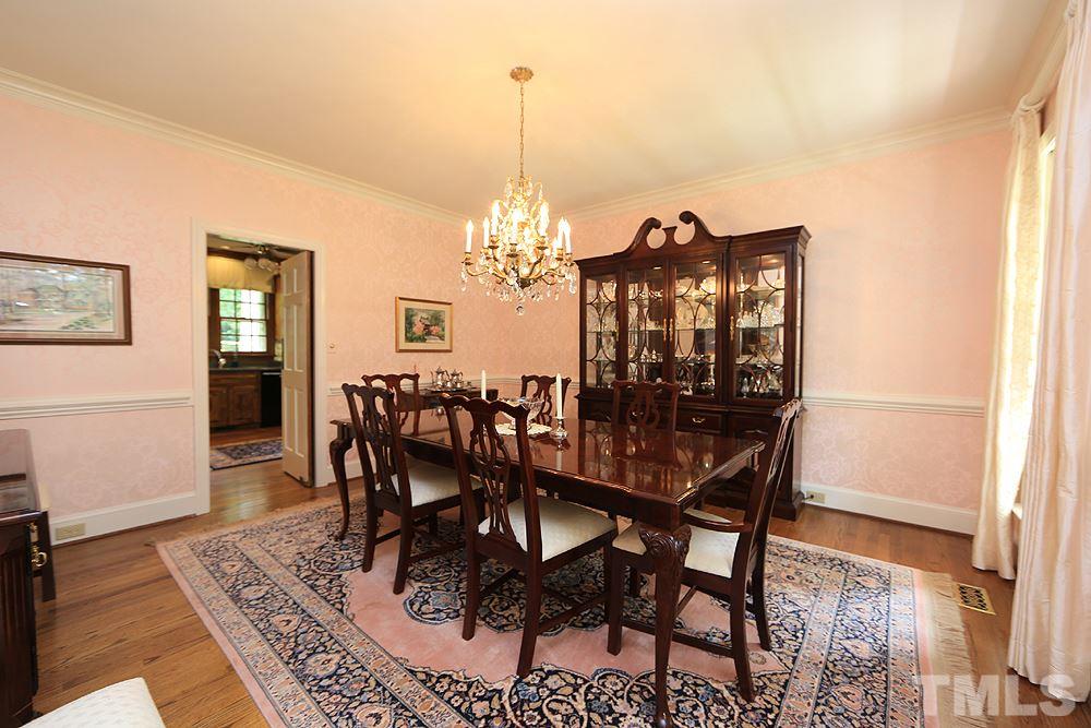 14408 Possum Track Road Raleigh, NC 27614 - Photo 11 of 25 chair rail and crown molding