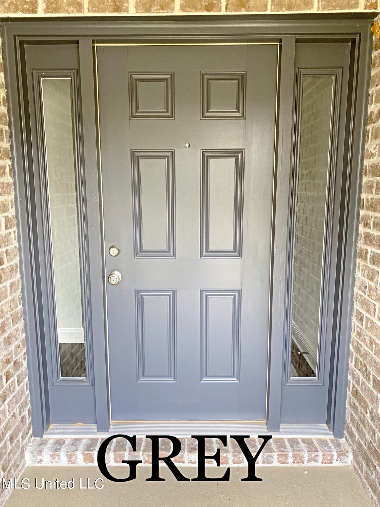 15695 Rachael Drive Gulfport, MS 39503 - Photo 8 of 30 FRONT DOOR COLOR