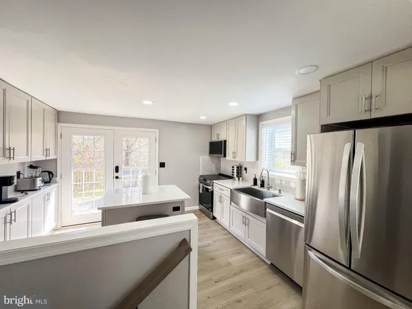 $3,800 | 12441 Colewood Street, Herndon, VA 20171