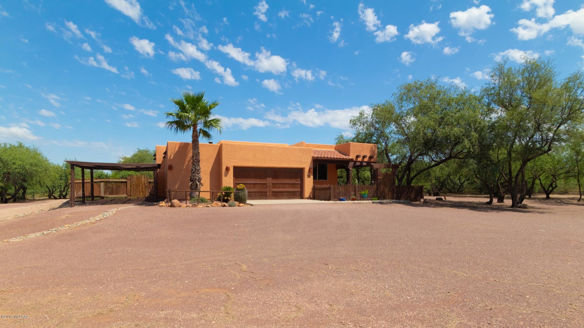 22 Ranchos Del Rio Court Nogales, AZ 85621 - Photo 2 of 29