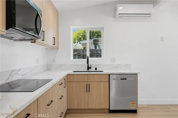 $1,595,000 | 22928 Leadwell Street, West Hills, CA 91307