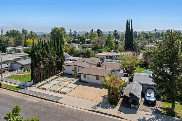 $1,595,000 | 22928 Leadwell Street, West Hills, CA 91307