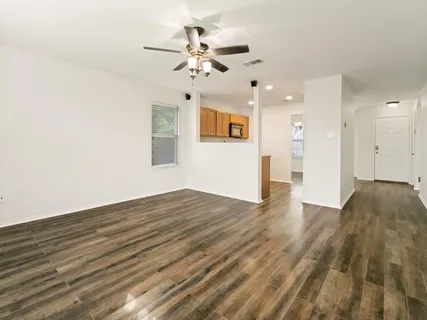 $285,000 | 1221 Krista Drive, Burleson, TX 76028