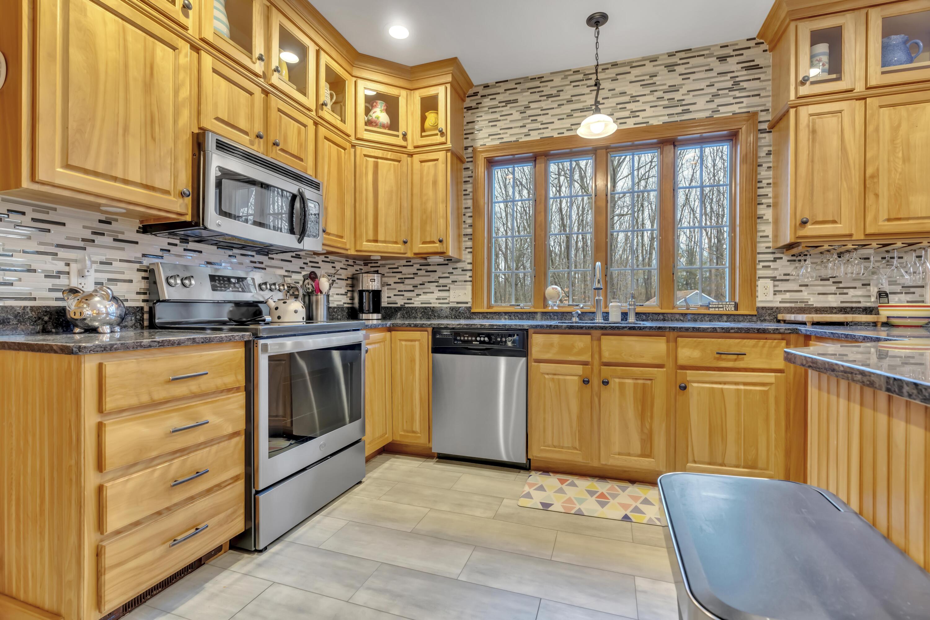 30 Rebecca Road Ogunquit, ME 03907 - Photo 17 of 33 Stainless Appliances