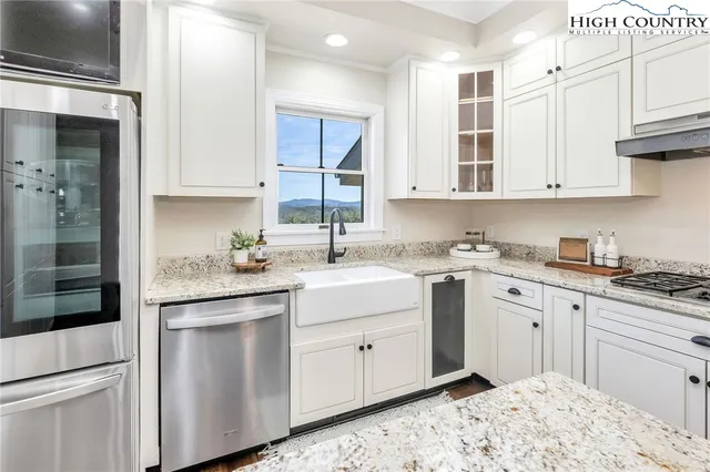 $1,096,000 | 559 Brownstone Lane, Crumpler, NC 28617