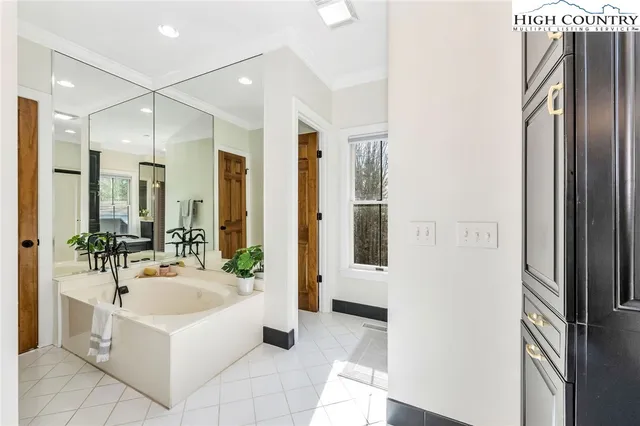 $1,096,000 | 559 Brownstone Lane, Crumpler, NC 28617