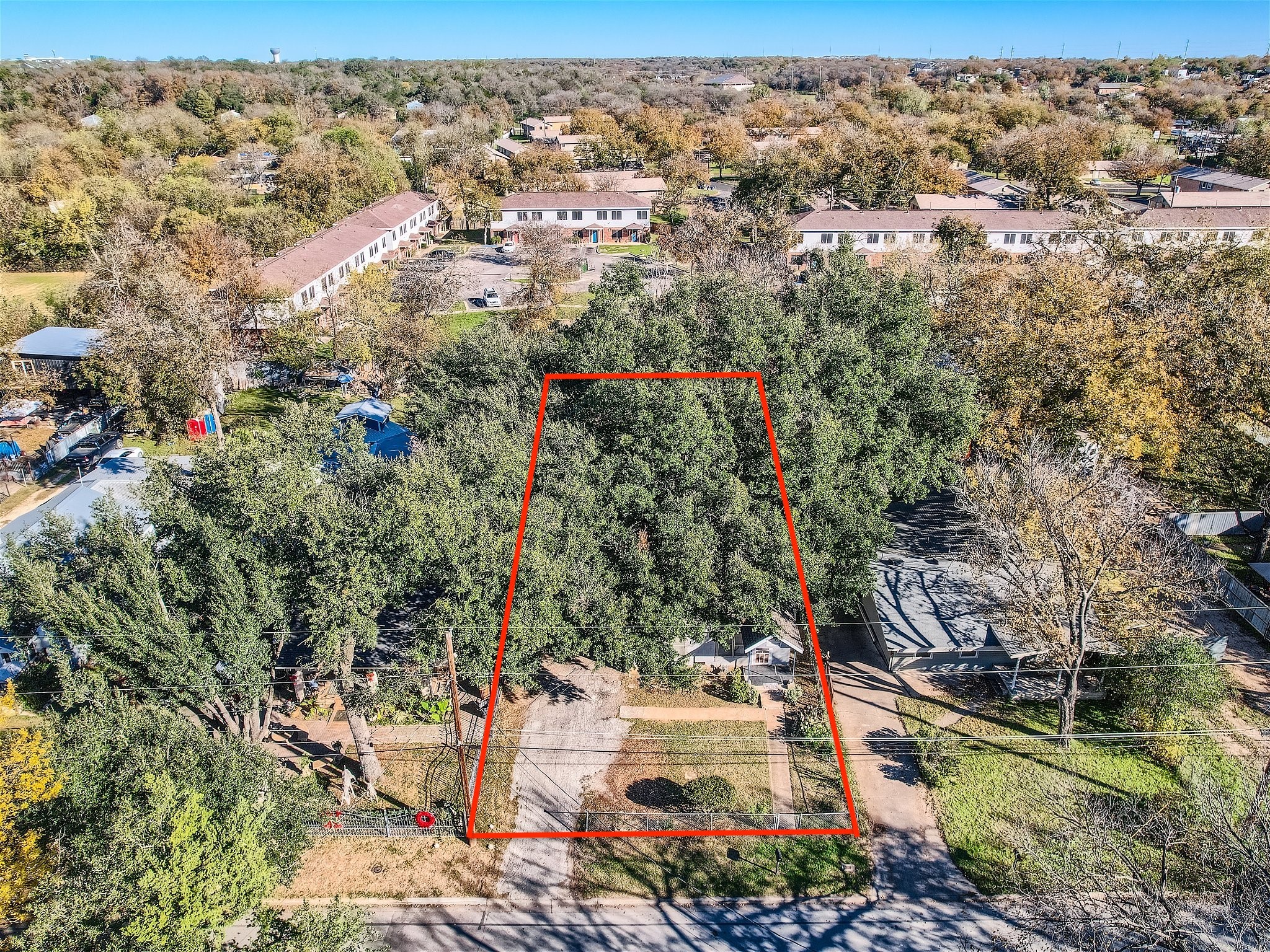 3704 Munson Street Austin, TX 78721 - Photo 1 of 1 Boundaries are approximate